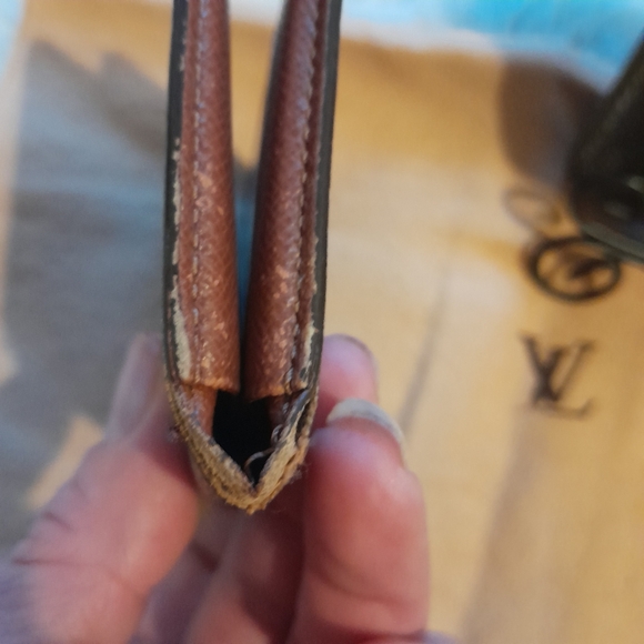 Louis Vuitton kisslock wallet/cardholder EUC - Picture 3 of 16